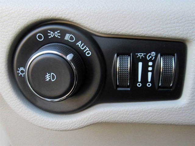 Used 2022 Chrysler Pacifica Touring-L FWD image 33