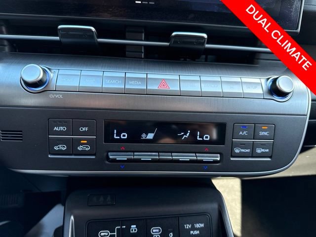 Certified 2024 Hyundai Kona SEL w/ Convenience Package AWD/4WD image 11