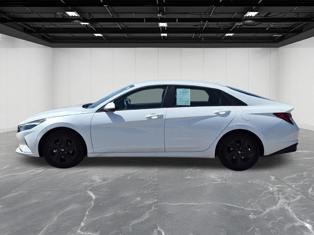 Used 2021 Hyundai Elantra SEL FWD image 2