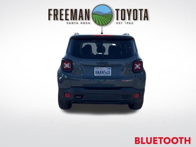 Used 2017 Jeep Renegade Trailhawk w/ Premium Trailhawk Package image 6