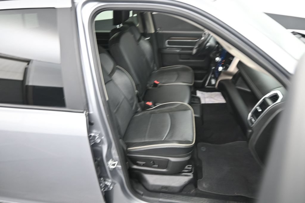 Used 2024 RAM 2500 Laramie AWD/4WD image 13