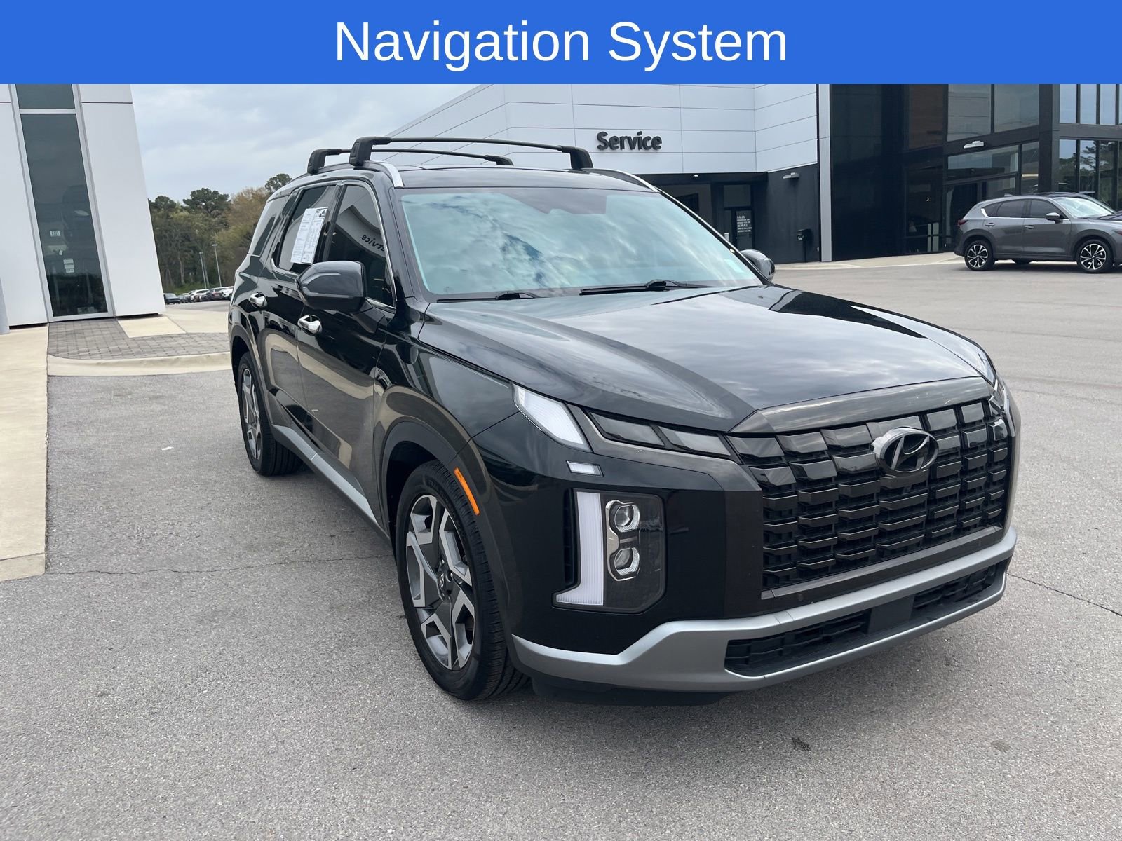 Used 2023 Hyundai Palisade SEL w/ Premium Package image 3