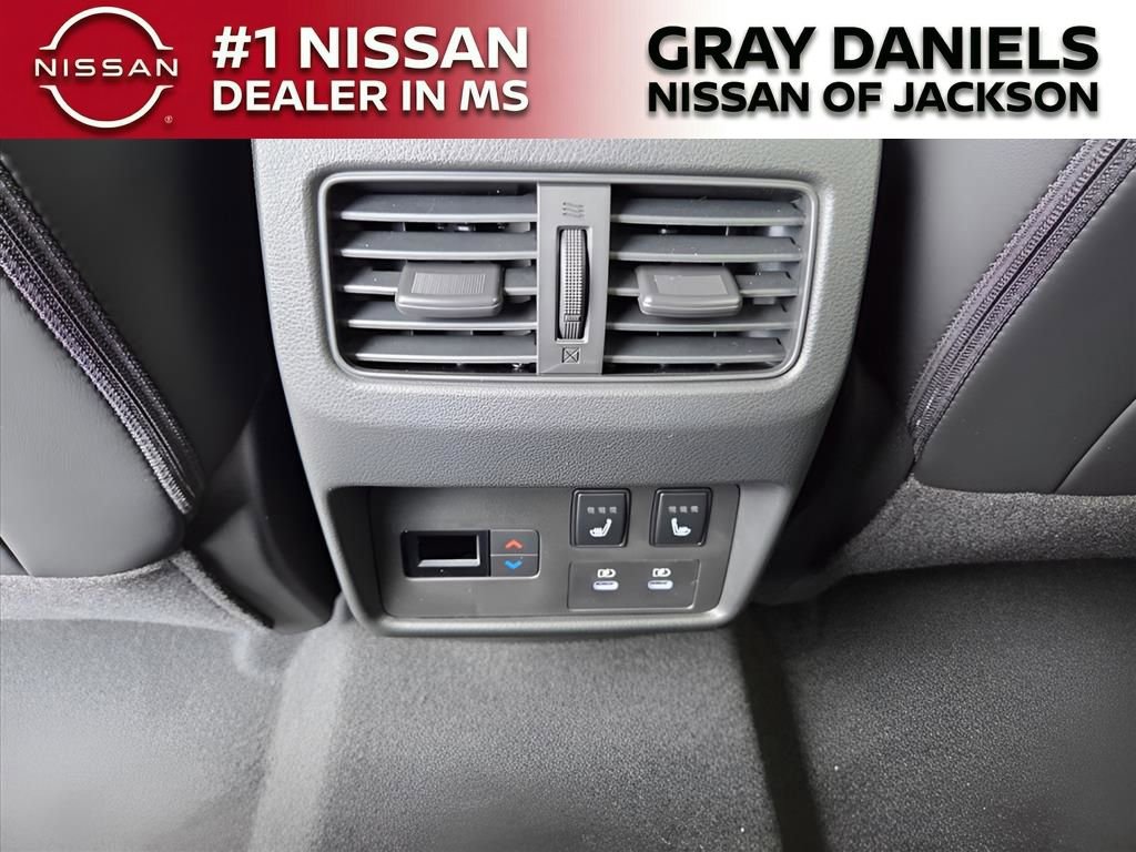 New 2026 Nissan Rogue Platinum w/ Platinum Premium Package image 19