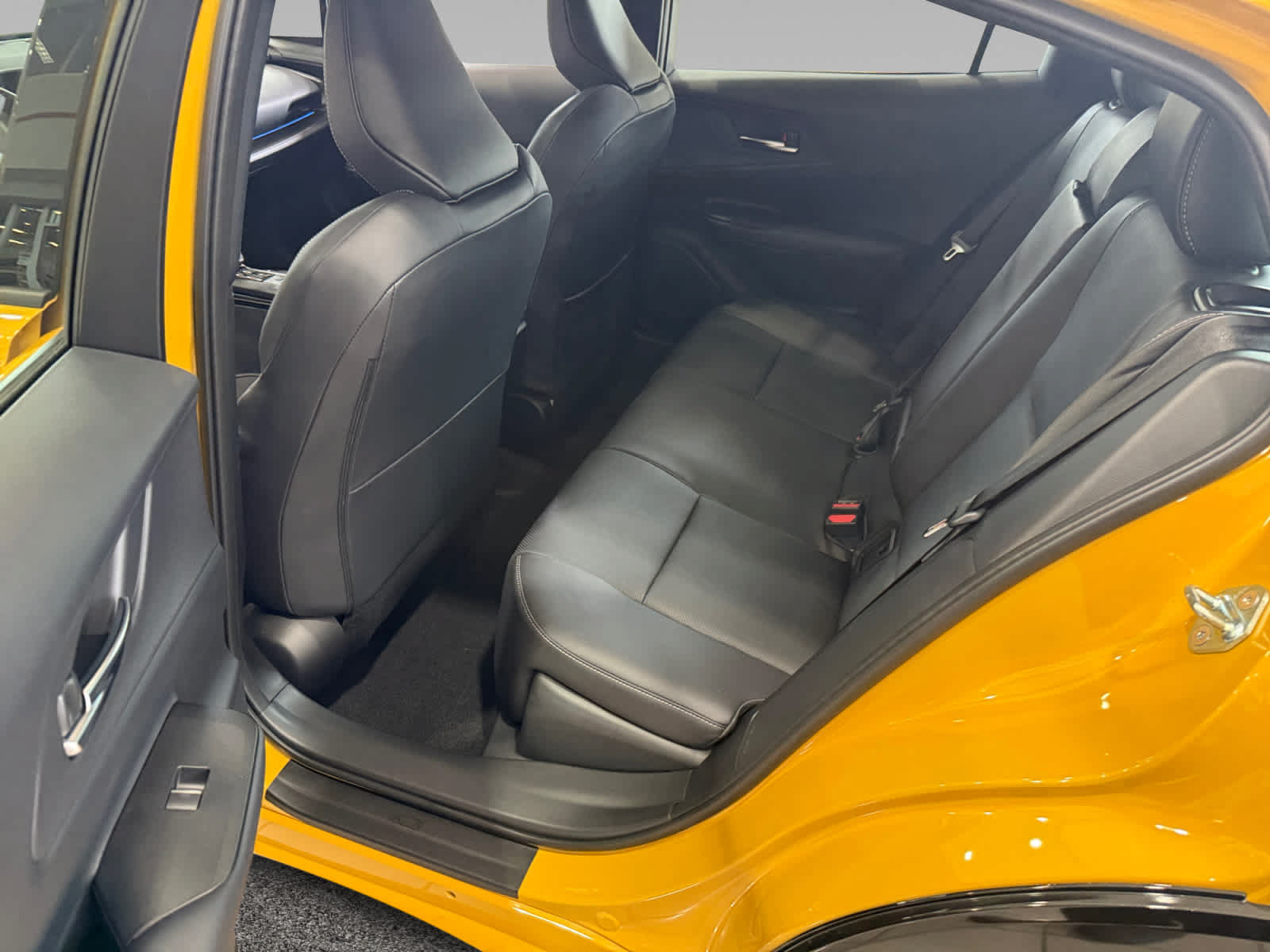New 2026 Toyota Prius Plug-In Hybrid FWD image 22
