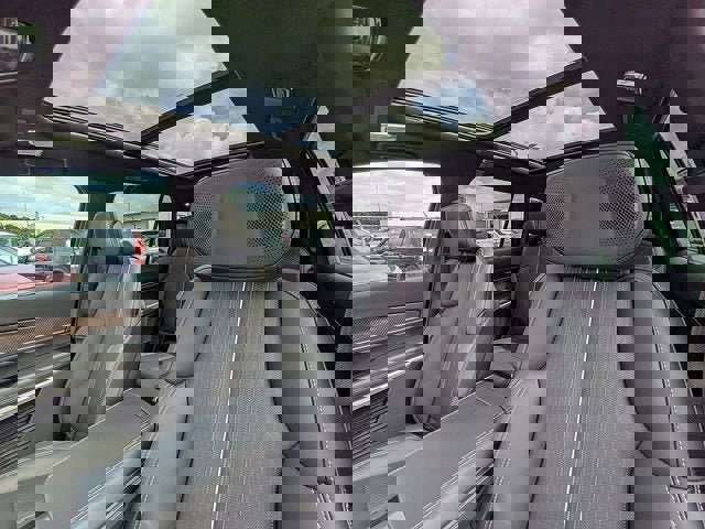 New 2026 Cadillac Vistiq Sport w/ LPO, Floor Liner Package image 22