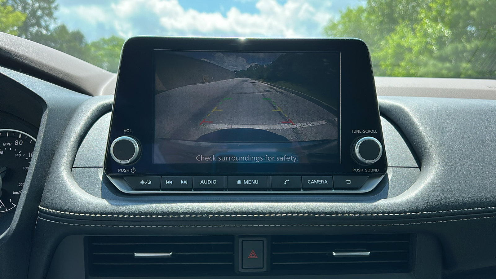 Certified 2023 Nissan Rogue SV image 18
