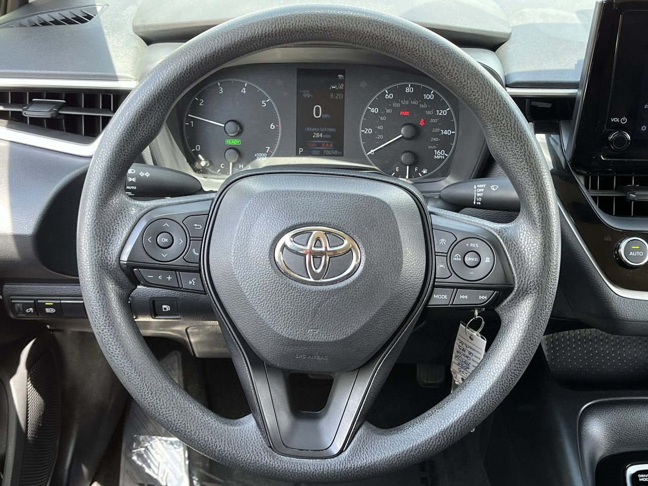 Used 2024 Toyota Corolla LE FWD image 11