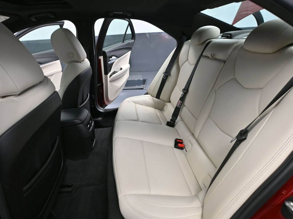 Used 2021 Cadillac CT4 Premium Luxury image 43