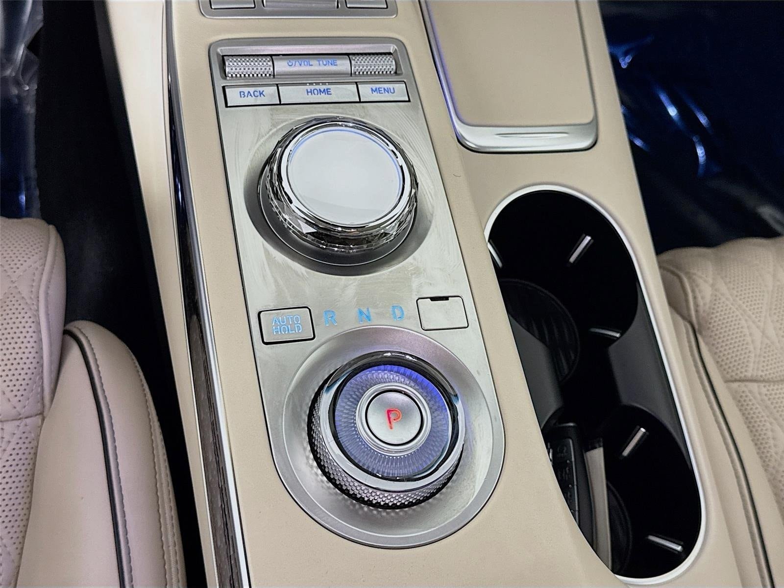 Certified 2023 Genesis GV70 3.5T Sport w/ Sport Prestige Package AWD/4WD image 19