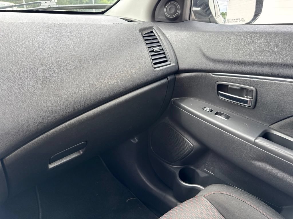 Used 2017 Mitsubishi Outlander Sport ES AWD/4WD image 24