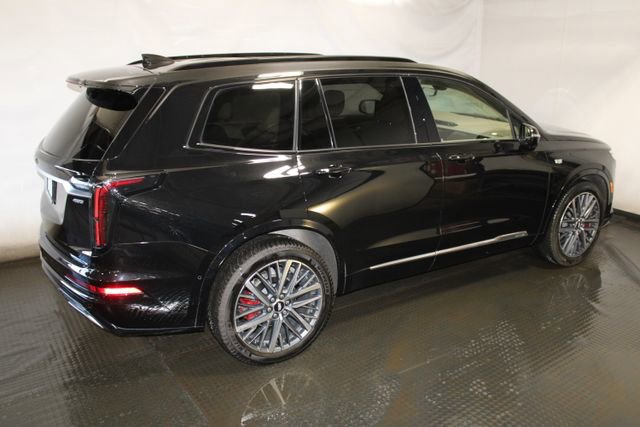 Certified 2025 Cadillac XT6 Sport w/ Platinum Package AWD/4WD image 5
