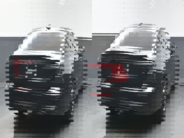 Certified 2024 Volvo S60 B5 Plus image 8