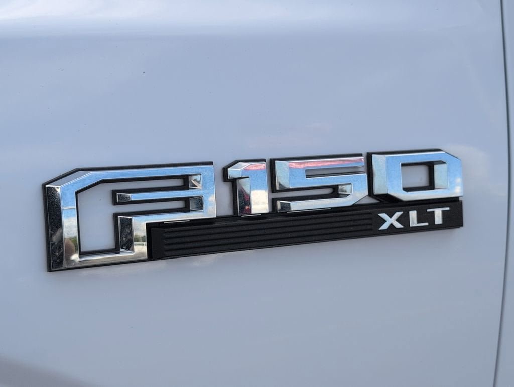 Used 2020 Ford F150 XLT w/ Equipment Group 302A Luxury RWD image 9