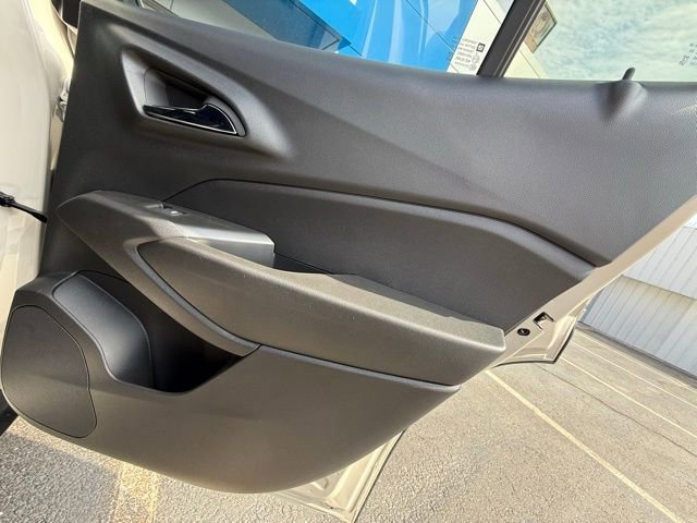 New 2026 Chevrolet Trax RS w/ Sunroof Package image 17