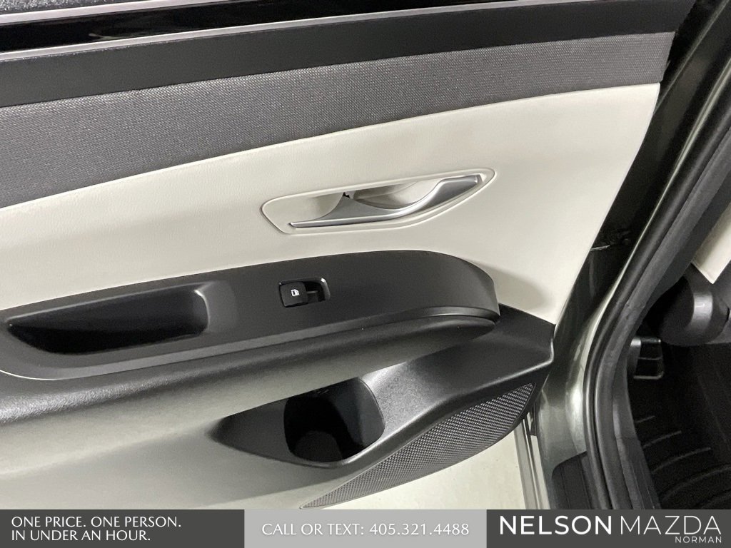 Used 2023 Hyundai Tucson SEL w/ Convenience Package image 18