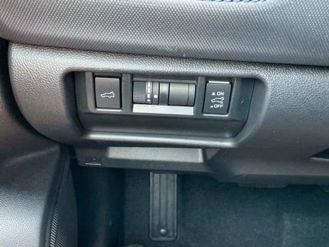 Certified 2025 Subaru Forester Premium image 20