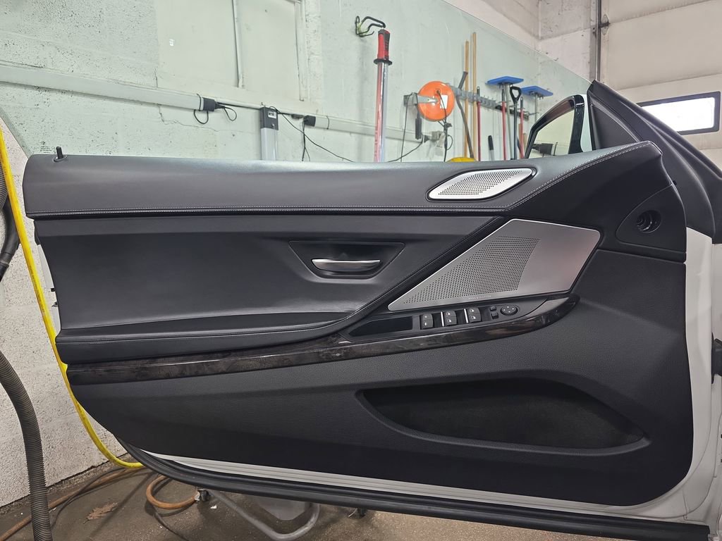 Used 2013 BMW 650i Convertible image 23