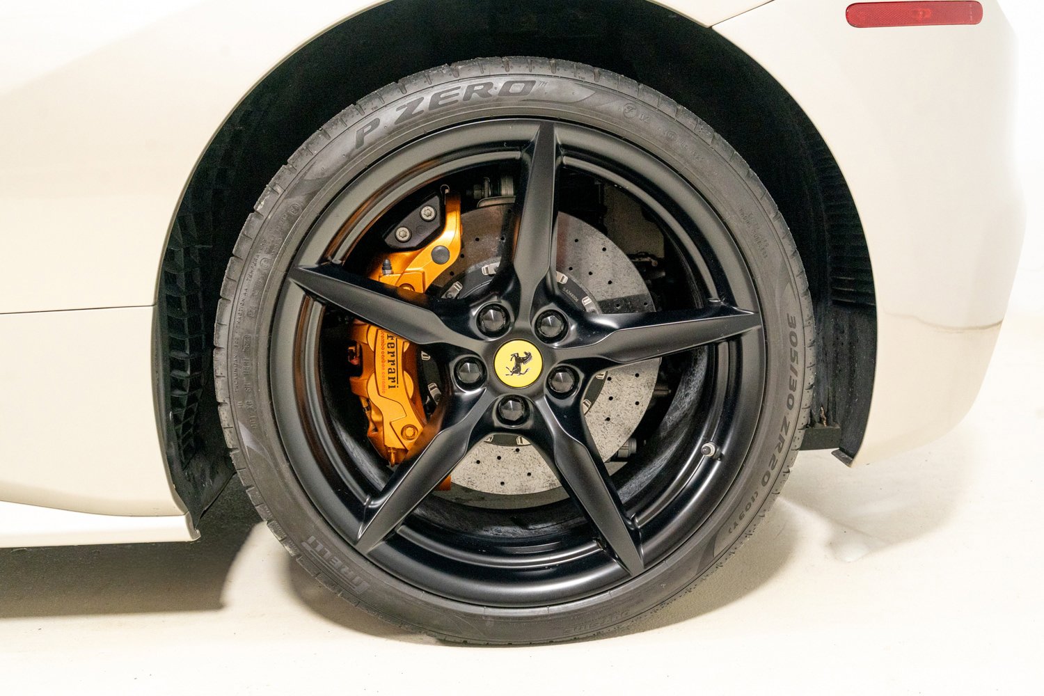 Used 2018 Ferrari 488 Spider RWD image 23