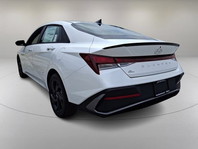 New 2026 Hyundai Elantra Sport FWD image 5