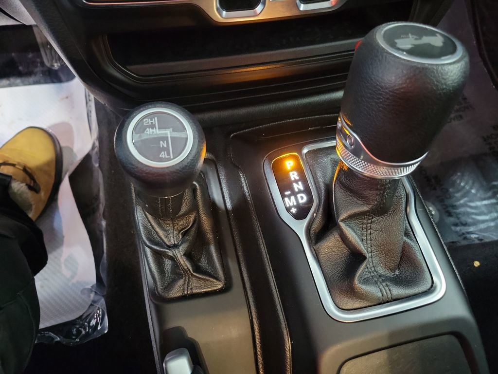 Used 2021 Jeep Wrangler Unlimited Sport image 38