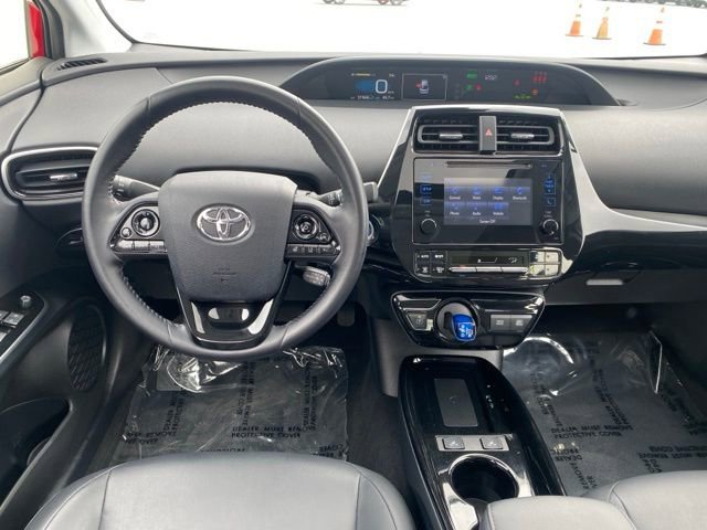 Used 2019 Toyota Prius XLE w/ Premium Convenience Package FWD image 10