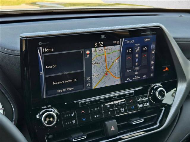 Used 2022 Toyota Highlander Platinum FWD image 13