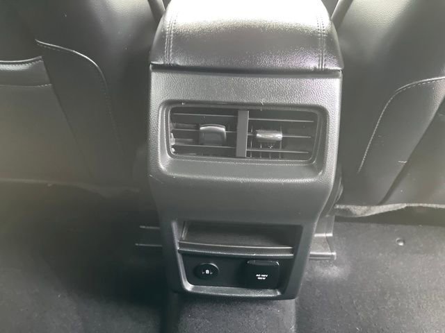 Used 2024 Ford Edge SEL w/ Convenience Package image 29