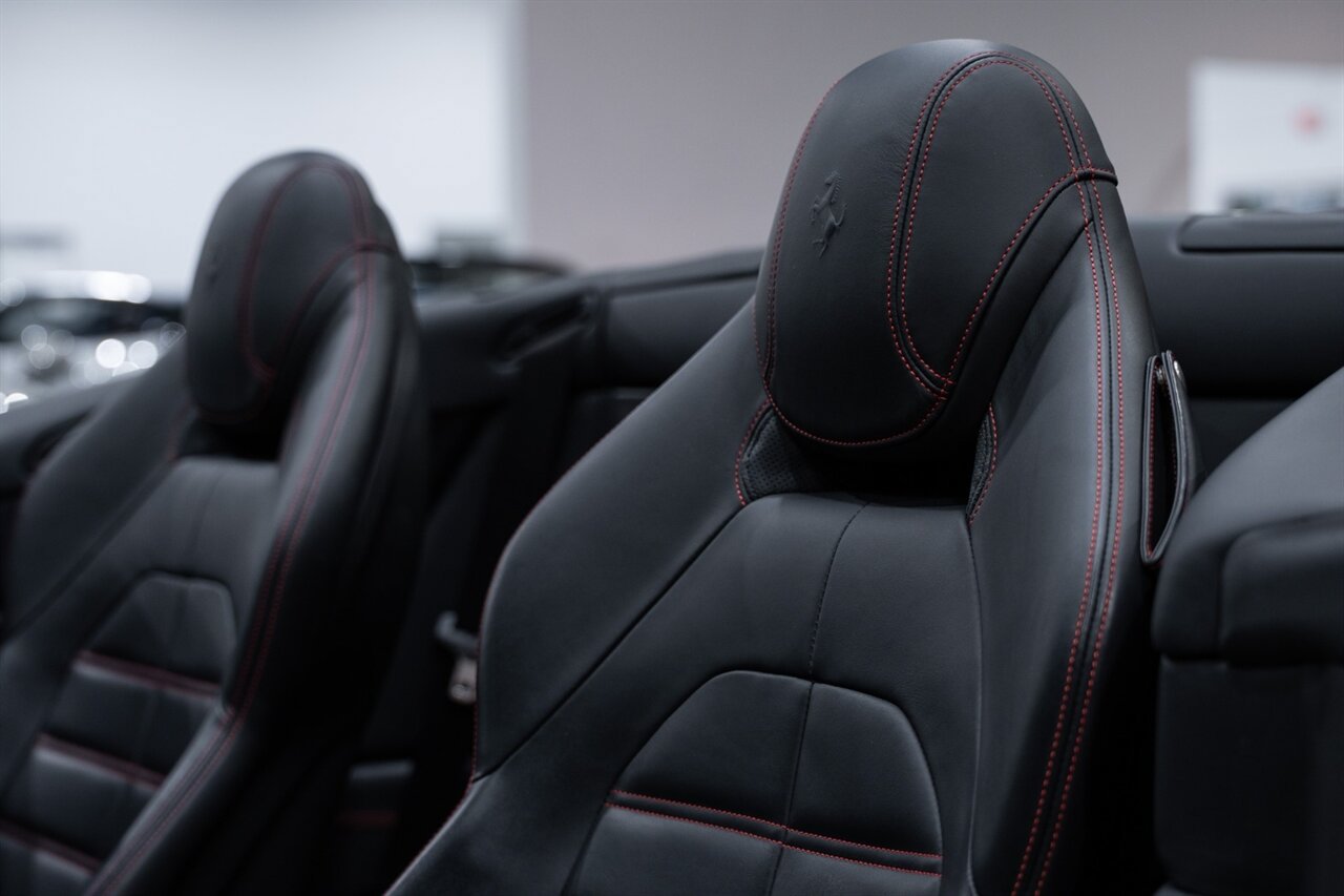 Used 2016 Ferrari California T RWD image 24