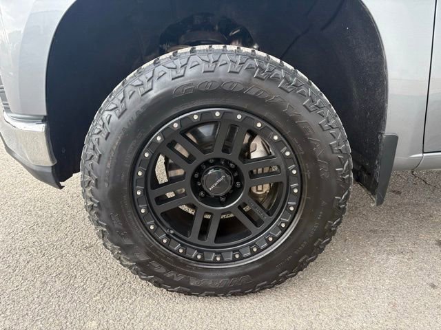 Used 2020 Chevrolet Silverado 1500 LT w/ All-Star Edition image 13