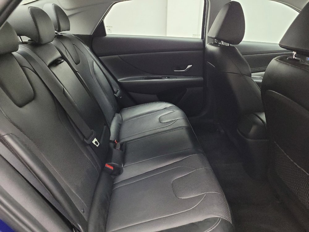 Used 2022 Hyundai Elantra Limited w/ Cargo Package image 19