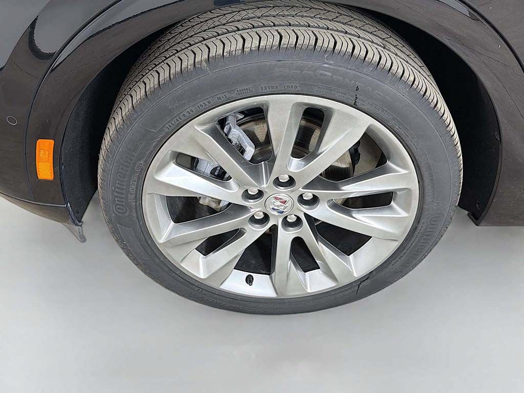 Used 2023 Buick Envision Avenir AWD/4WD image 24