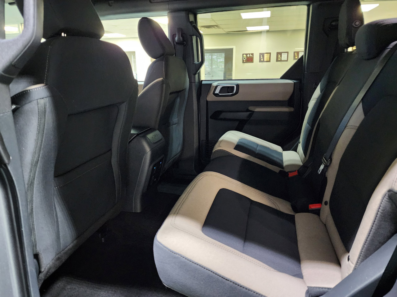 Used 2022 Ford Bronco Big Bend image 19