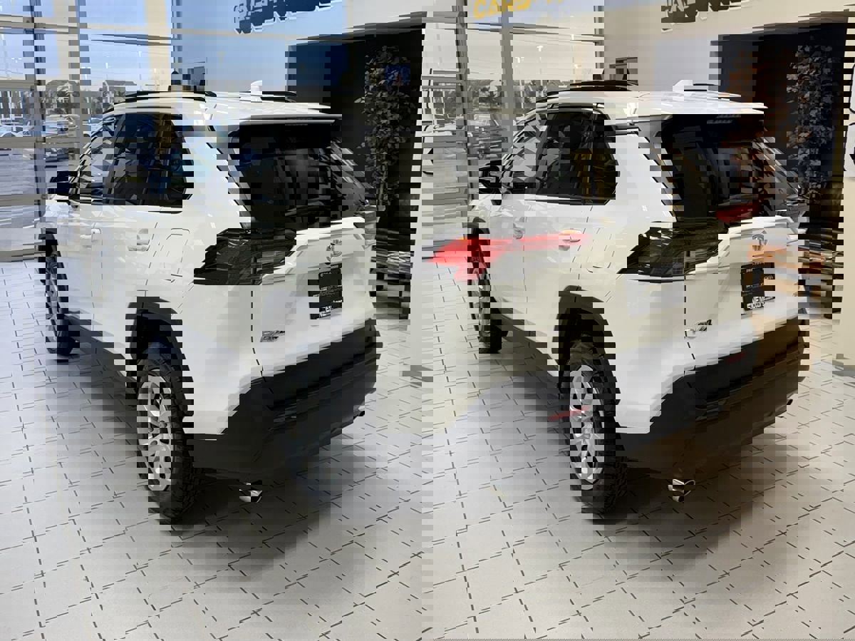 Used 2019 Toyota RAV4 LE w/ All Weather Liner Package AWD/4WD image 2