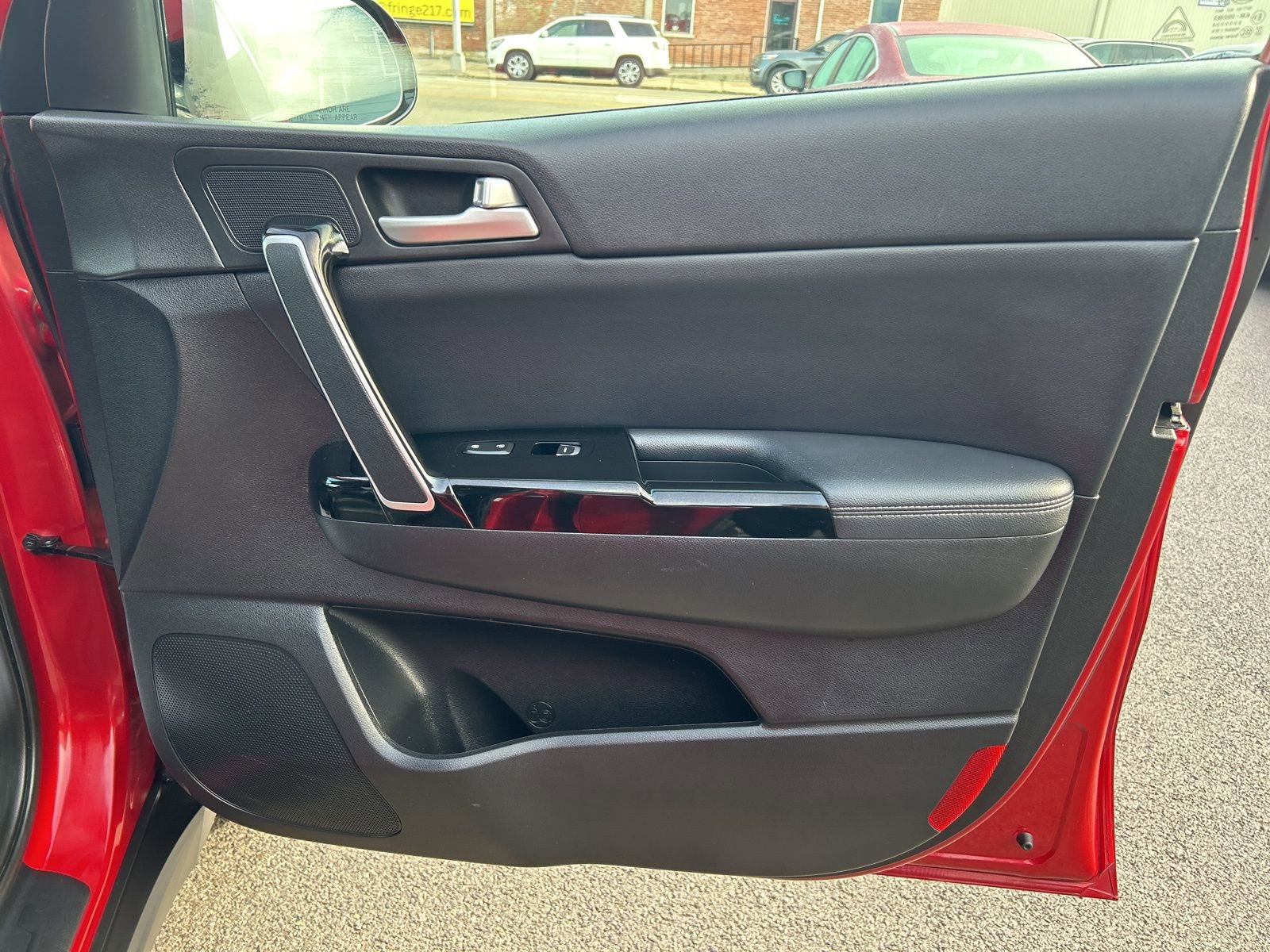 Used 2020 Kia Sportage EX image 19