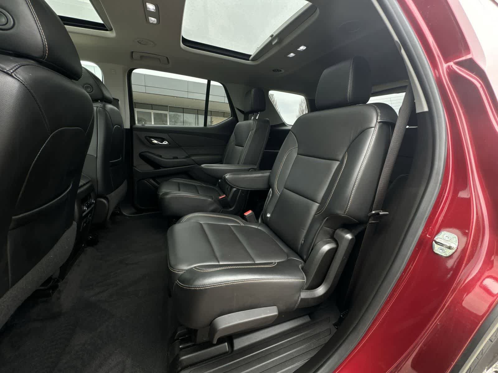 Used 2019 Chevrolet Traverse LT w/ LT Premium Package image 21