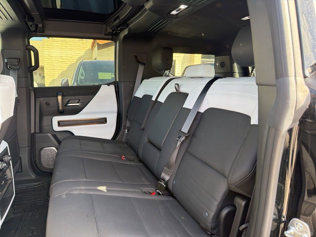 Certified 2024 GMC Hummer EV 2X AWD/4WD image 8