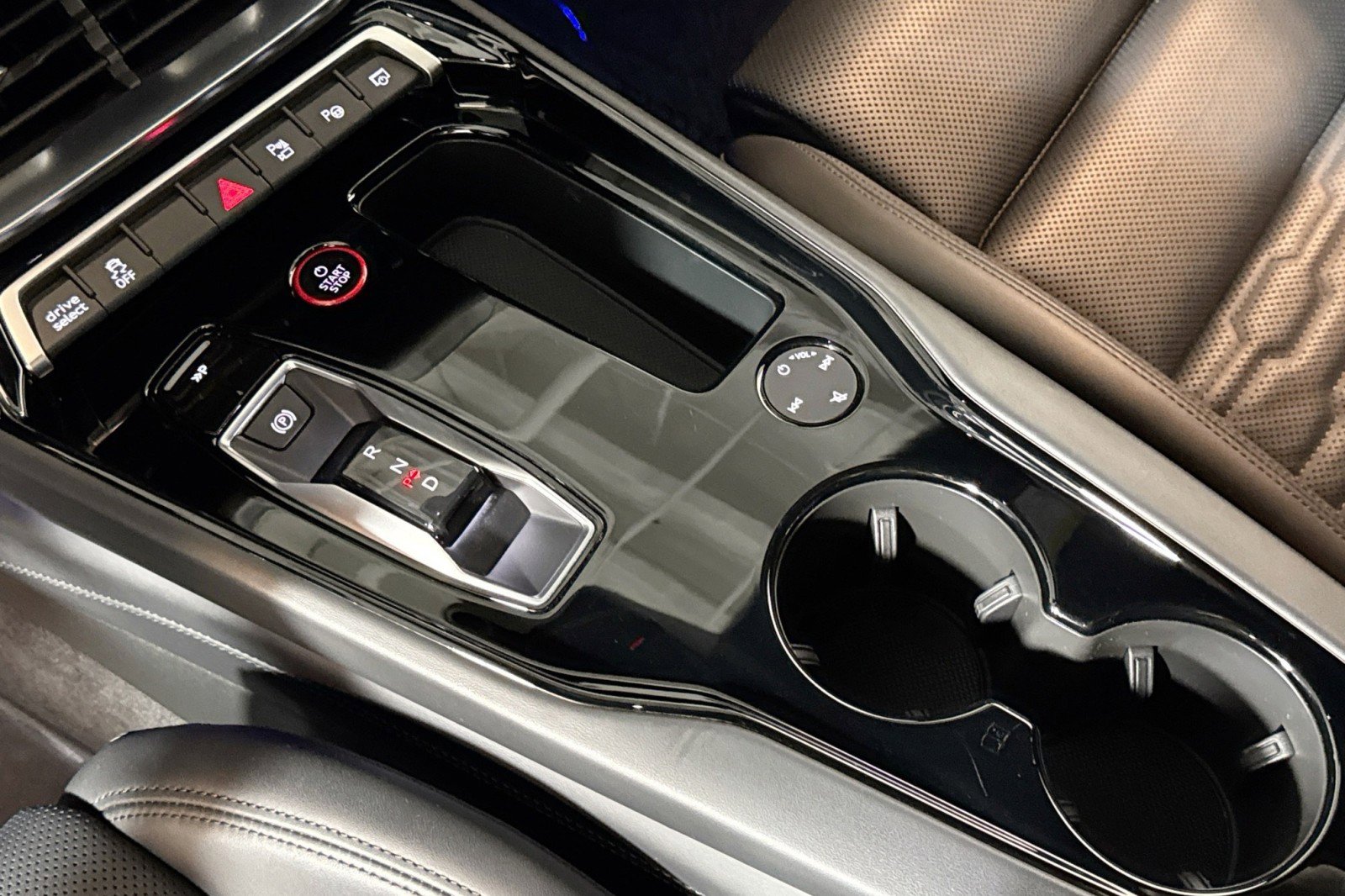 Used 2024 Audi RS e-tron GT w/ Carbon Performance Package image 16