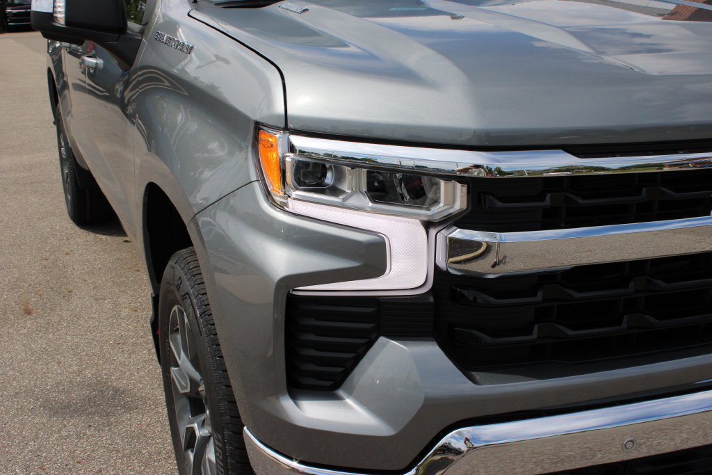 New 2026 Chevrolet Silverado 1500 LT w/ Safety Package AWD/4WD image 7