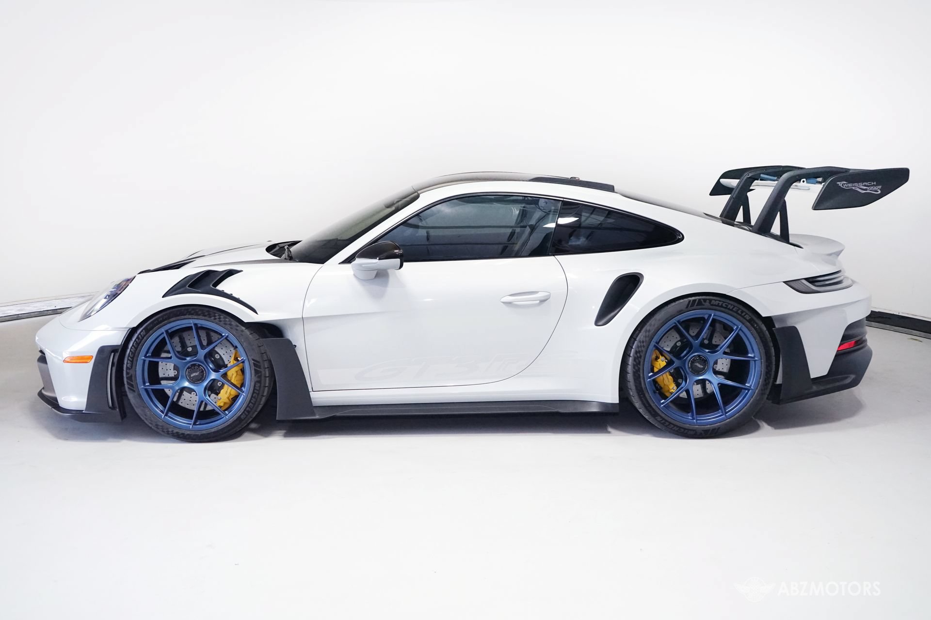 Used 2024 Porsche 911 GT3 RS RWD image 4
