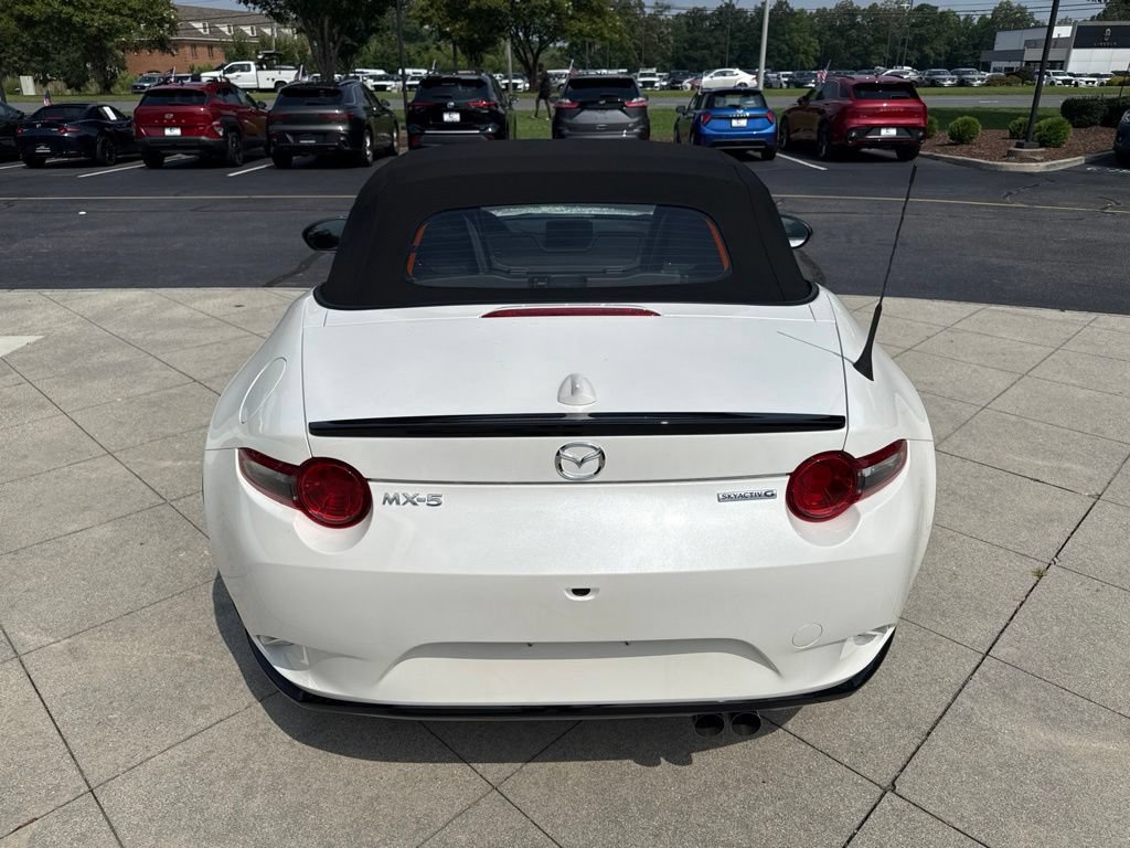 Certified 2022 MAZDA MX-5 Miata Club w/ Brembo/BBS Recaro Package RWD image 9