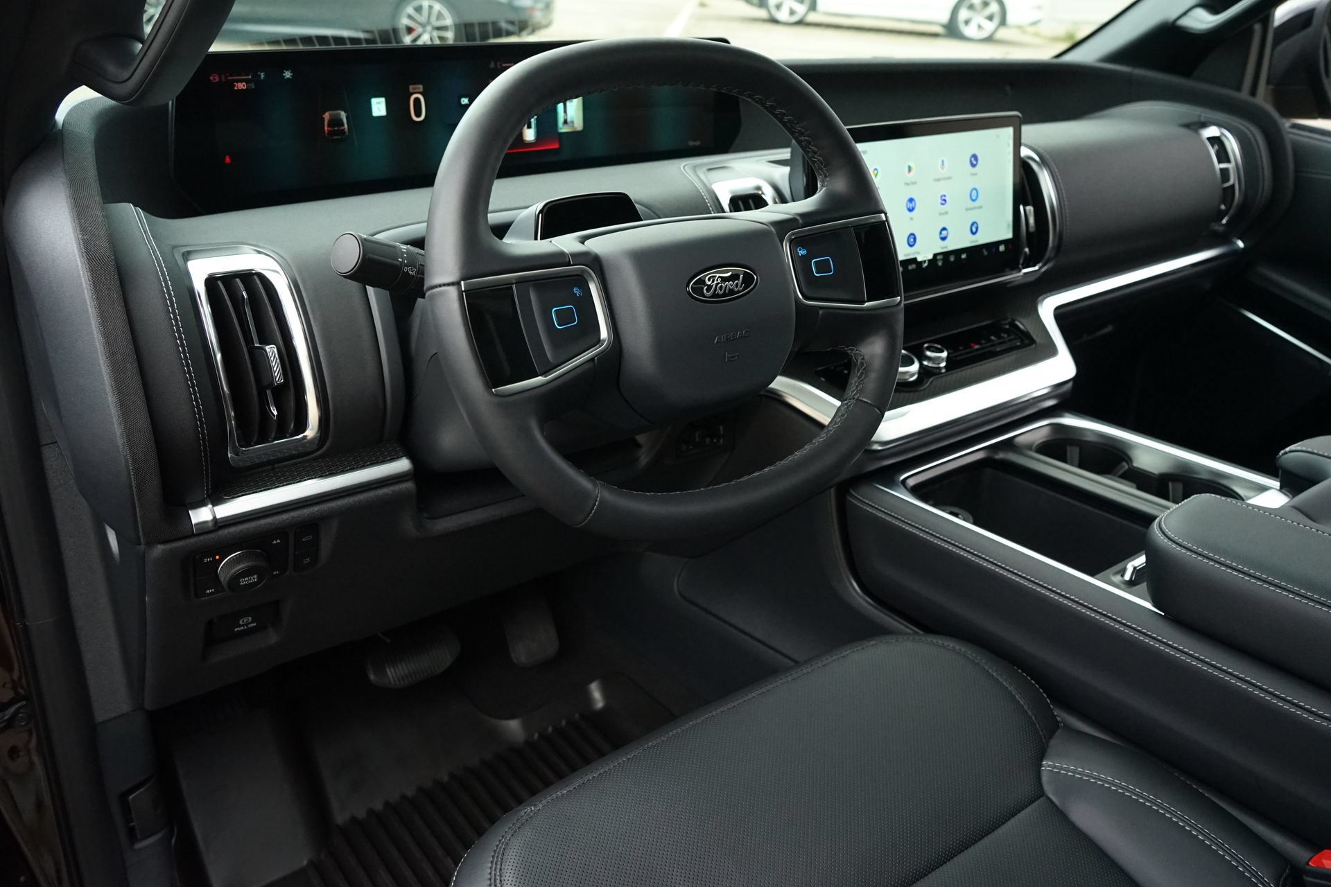 Used 2026 Ford Expedition Max Platinum w/ Stealth Performance Package AWD/4WD image 10