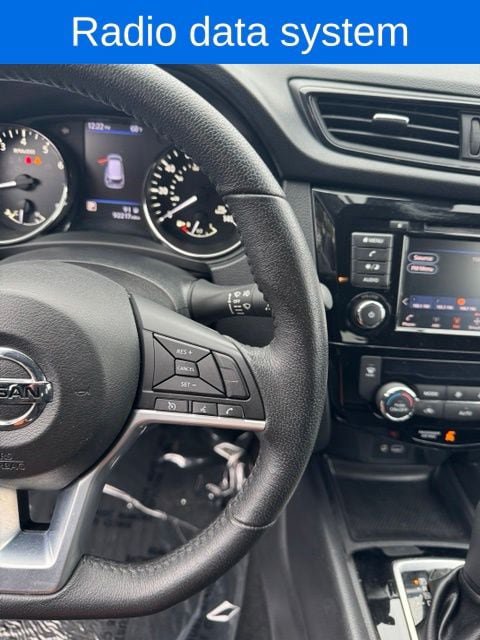 Used 2019 Nissan Rogue SV AWD/4WD image 18
