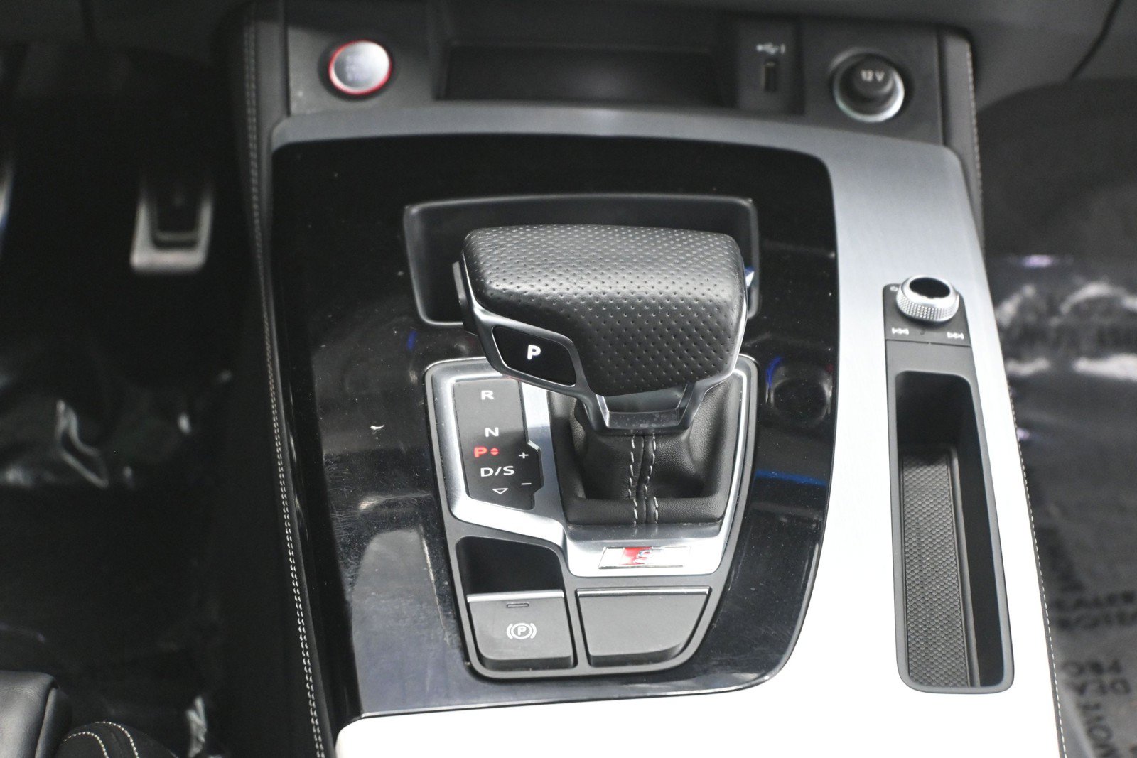 Used 2024 Audi SQ5 Prestige AWD/4WD image 23