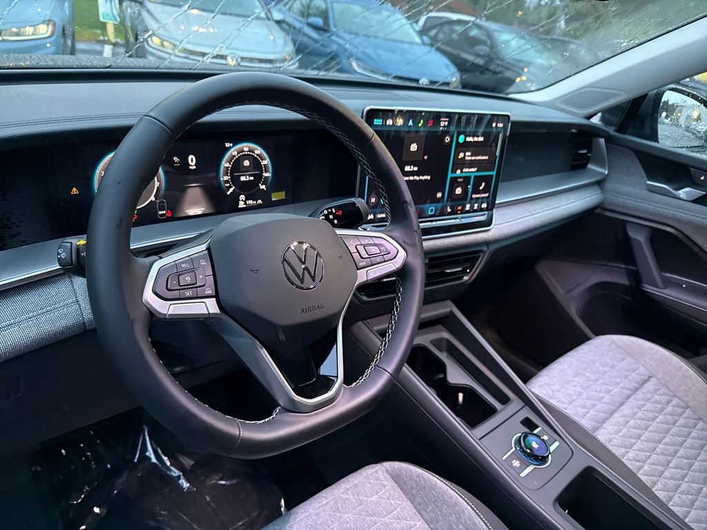 New 2025 Volkswagen Tiguan S image 6