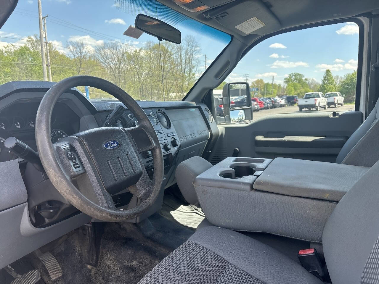 Used 2016 Ford F250 XL w/ XL Appearance Package AWD/4WD image 13