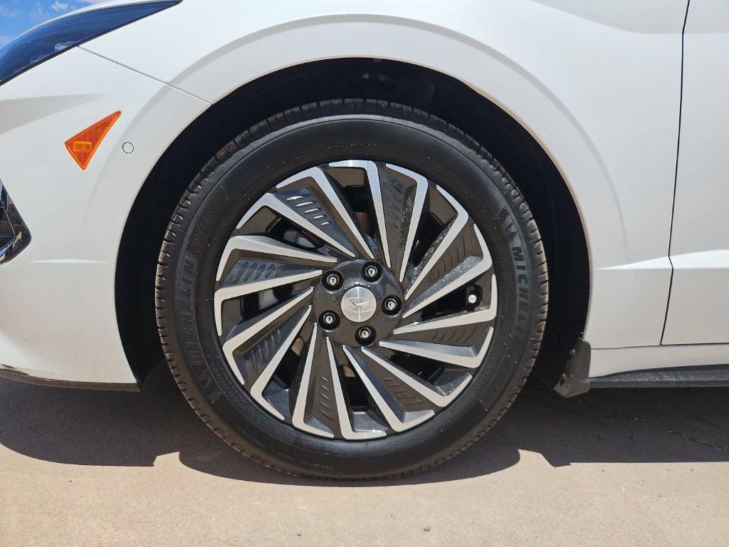 Used 2022 Hyundai Sonata Limited FWD image 7