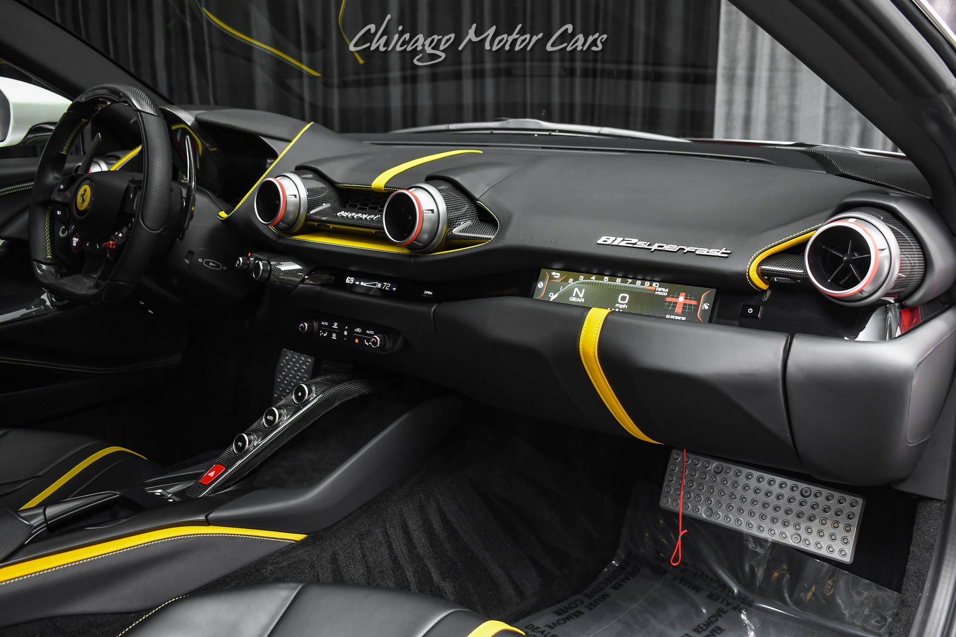 Used 2021 Ferrari 812 Superfast RWD image 27