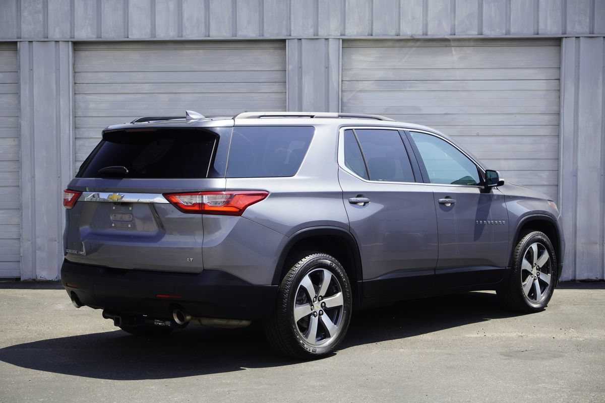 Used 2019 Chevrolet Traverse LT w/ LT Premium Package AWD/4WD image 6