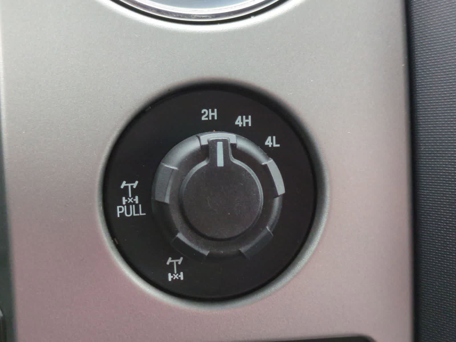 Used 2014 Ford F150 XLT w/ Equipment Group 302A Luxury AWD/4WD image 31