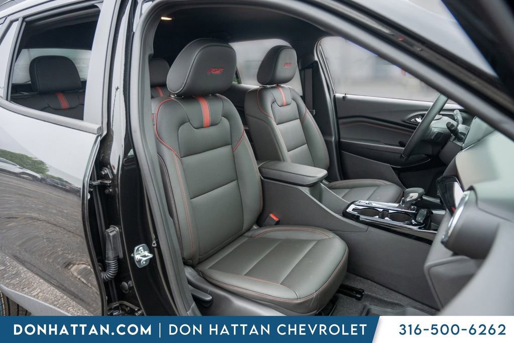 New 2026 Chevrolet Trax RS FWD image 25